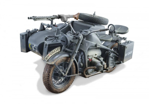 Italeri 7406 1/9 Zundapp KS 750 with Sidecar