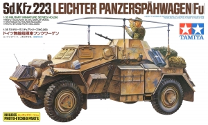 Tamiya 35268 1/35 Sd.Kfz.223 Leichter Panzerspahwagen (Fu)